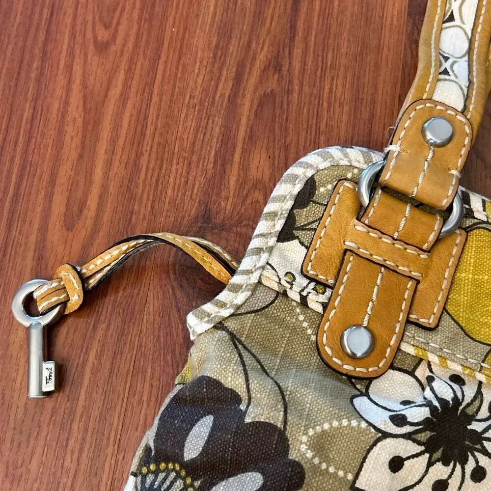 Fossil vintage flower handbag mustard cream canvas leather hobo bag boho